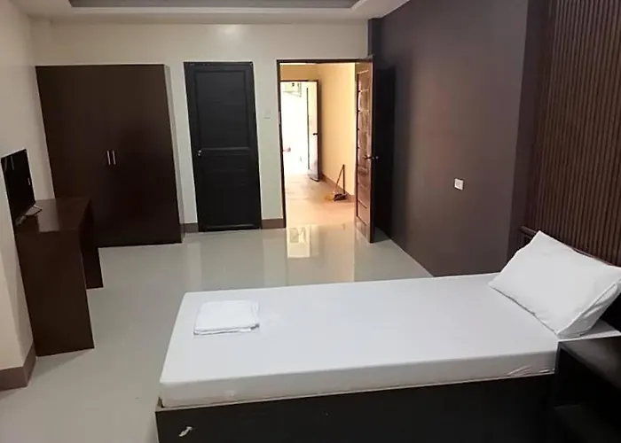 فندق Oyo 1122 Ranchotel Aklan مانيلا